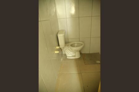 Casa à venda com 100m², 7 quartos e 1 vagaCasa 2 - Banheiro