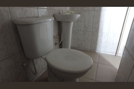 Casa à venda com 100m², 7 quartos e 1 vagaCasa 5 - Banheiro