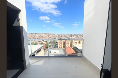 Casa à venda com 3 quartos, 190m² em Manacás, Belo Horizonte