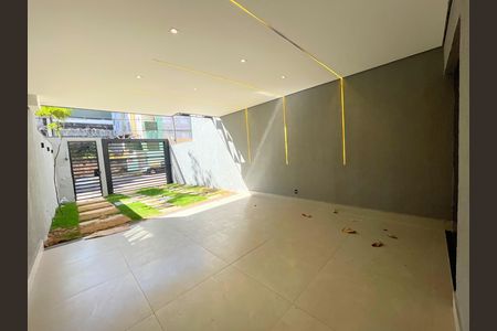 Casa à venda com 3 quartos, 190m² em Manacás, Belo Horizonte