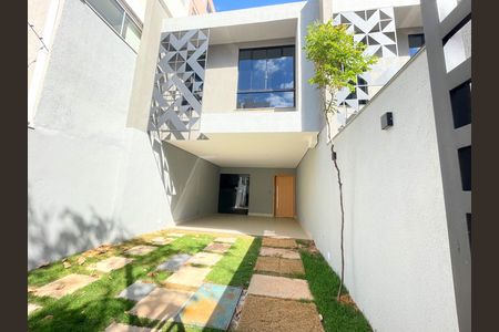 Área comum de casa à venda com 3 quartos, 190m² em Manacás, Belo Horizonte