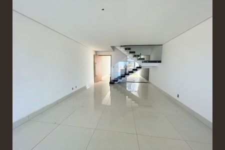 Sala de casa à venda com 3 quartos, 190m² em Manacás, Belo Horizonte