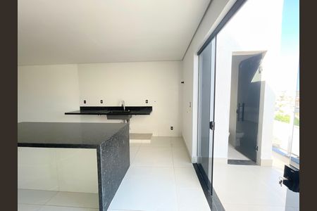 Cozinha de casa à venda com 3 quartos, 190m² em Manacás, Belo Horizonte