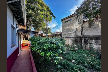 Casa à venda com 114m², 2 quartos e sem vaga Casa à venda com 114m², 2 quartos e sem vagaQuintal