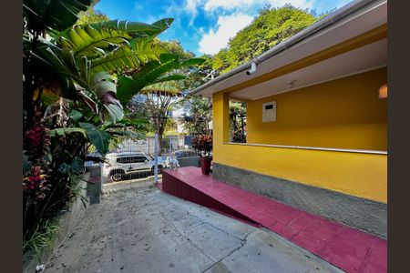 Casa à venda com 114m², 2 quartos e sem vaga Casa à venda com 114m², 2 quartos e sem vagaGaragem