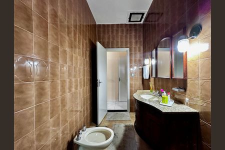 Casa à venda com 114m², 2 quartos e sem vaga Casa à venda com 114m², 2 quartos e sem vagaBanheiro