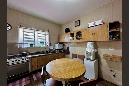 Casa à venda com 114m², 2 quartos e sem vaga Casa à venda com 114m², 2 quartos e sem vagaCozinha