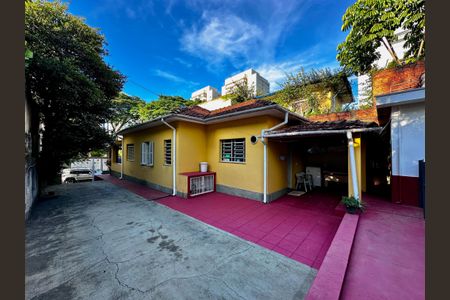 Casa à venda com 114m², 2 quartos e sem vaga Casa à venda com 114m², 2 quartos e sem vagaQuintal