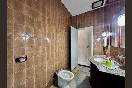 Casa à venda com 114m², 2 quartos e sem vaga Casa à venda com 114m², 2 quartos e sem vagaBanheiro