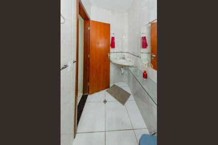 Casa à venda com 150m², 2 quartos e 2 vagasBanheiro 1