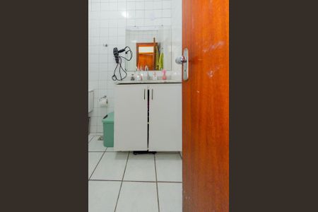 Casa à venda com 150m², 2 quartos e 2 vagasBanheiro 2