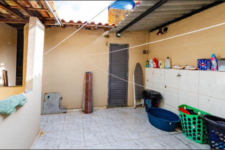 Casa à venda com 150m², 2 quartos e 2 vagasÁrea de serviço