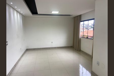 Casa para alugar com 360m², 4 quartos e 2 vagas Casa para alugar com 360m², 4 quartos e 2 vagasQuarto