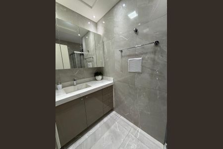 Apartamento à venda com 86m², 3 quartos e 1 vaga Apartamento à venda com 86m², 3 quartos e 1 vagaBanheiro