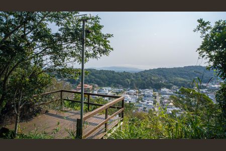 Casa de condomínio para alugar com 200m², 5 quartos e 3 vagas Casa de condomínio para alugar com 200m², 5 quartos e 3 vagasÁrea comum