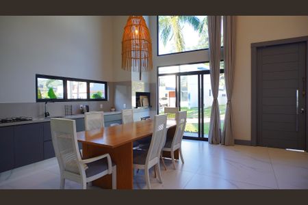 Casa de condomínio para alugar com 200m², 5 quartos e 3 vagas Casa de condomínio para alugar com 200m², 5 quartos e 3 vagasCozinha