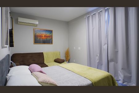 Casa de condomínio para alugar com 200m², 5 quartos e 3 vagas Casa de condomínio para alugar com 200m², 5 quartos e 3 vagasQuarto 1
