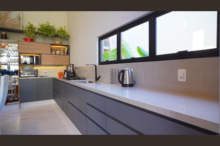 Casa de condomínio para alugar com 200m², 5 quartos e 3 vagas Casa de condomínio para alugar com 200m², 5 quartos e 3 vagasCozinha