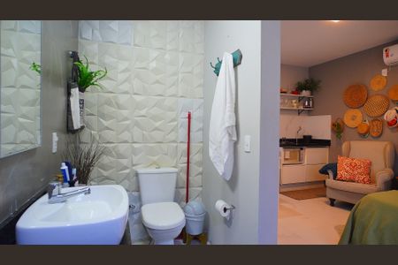 Casa de condomínio para alugar com 200m², 5 quartos e 3 vagas Casa de condomínio para alugar com 200m², 5 quartos e 3 vagasBanheiro suíte 1