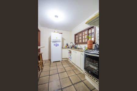 Casa à venda com 200m², 3 quartos e 2 vagas Casa à venda com 200m², 3 quartos e 2 vagasCozinha