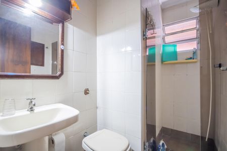 Casa à venda com 200m², 3 quartos e 2 vagas Casa à venda com 200m², 3 quartos e 2 vagasBanheiro Social
