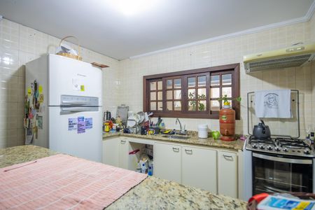 Casa à venda com 200m², 3 quartos e 2 vagas Casa à venda com 200m², 3 quartos e 2 vagasCozinha