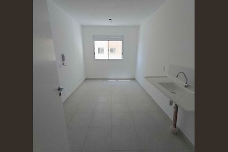 Apartamento para alugar com 32m², 2 quartos e sem vaga Apartamento para alugar com 32m², 2 quartos e sem vagaEntrada