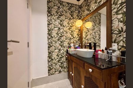 Apartamento à venda com 148m², 3 quartos e 1 vagaBanheiro da Suíte