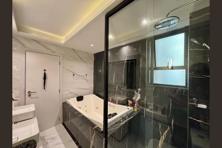 Apartamento à venda com 148m², 3 quartos e 1 vagaBanheiro da Suíte 2