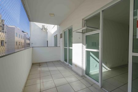 Apartamento à venda com 79m², 3 quartos e 2 vagasVaranda
