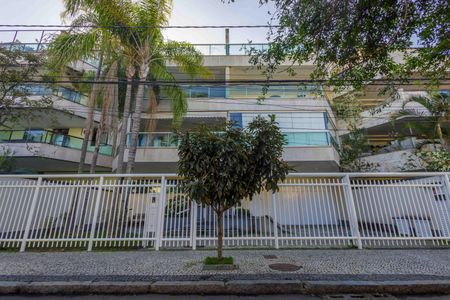 Apartamento à venda com 79m², 3 quartos e 2 vagasFachada