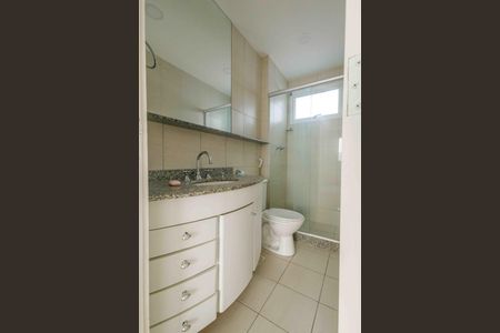 Apartamento à venda com 79m², 3 quartos e 2 vagasBanheiro da Suíte