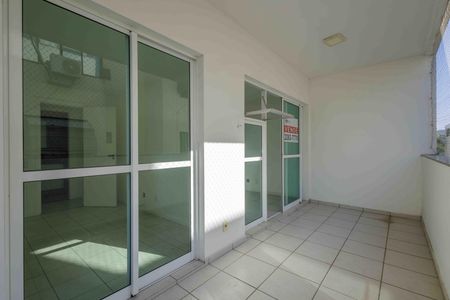 Apartamento à venda com 79m², 3 quartos e 2 vagasVaranda