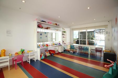 Apartamento para alugar com 146m², 3 quartos e 2 vagas Apartamento para alugar com 146m², 3 quartos e 2 vagasÁrea comum