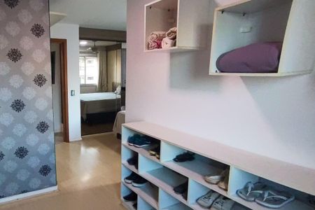 Apartamento para alugar com 146m², 3 quartos e 2 vagas Apartamento para alugar com 146m², 3 quartos e 2 vagasCloset da Suíte 1