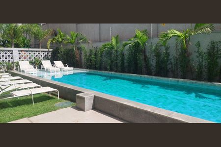 Apartamento à venda com 46m², 1 quarto e sem vagaÁrea comum - Piscina
