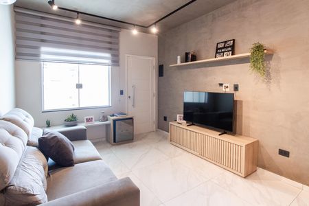 Casa à venda com 80m², 3 quartos e 2 vagas Casa à venda com 80m², 3 quartos e 2 vagasSala