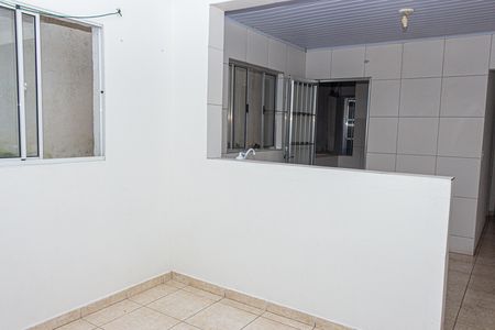 Casa para alugar com 60m², 1 quarto e sem vaga Casa para alugar com 60m², 1 quarto e sem vagaSala