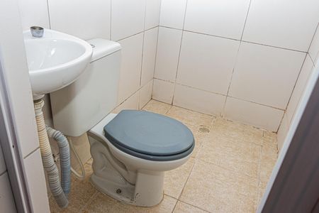 Casa para alugar com 60m², 1 quarto e sem vaga Casa para alugar com 60m², 1 quarto e sem vagaBanheiro
