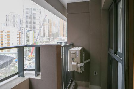 Studio para alugar com 25m², 1 quarto e sem vaga Studio para alugar com 25m², 1 quarto e sem vagaSacada