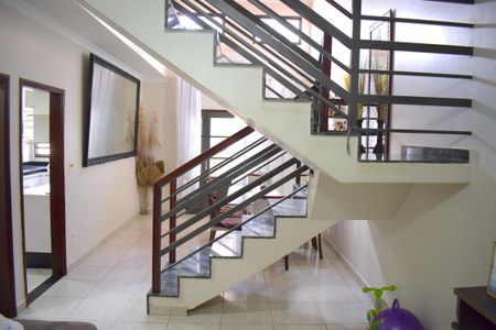 Casa para alugar com 387m², 3 quartos e 2 vagasSala