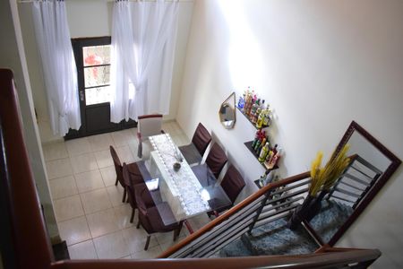 Casa para alugar com 387m², 3 quartos e 2 vagasSala