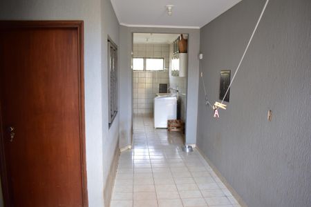 Casa para alugar com 387m², 3 quartos e 2 vagasCorredor