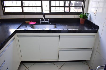 Casa para alugar com 387m², 3 quartos e 2 vagasCozinha - Armários