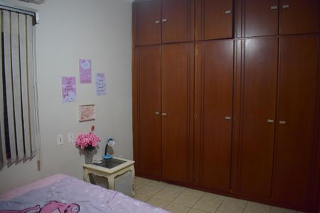 Casa para alugar com 387m², 3 quartos e 2 vagasQuarto 1