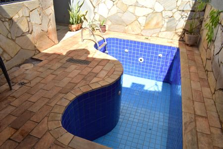 Casa para alugar com 387m², 3 quartos e 2 vagasPiscina