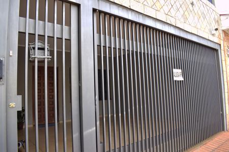 Casa para alugar com 387m², 3 quartos e 2 vagasFachada