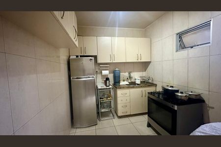Apartamento à venda com 70m², 2 quartos e 1 vaga Apartamento à venda com 70m², 2 quartos e 1 vagaCozinha