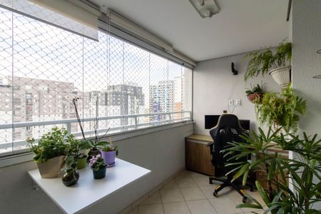 Apartamento à venda com 96m², 3 quartos e 2 vagasVaranda 