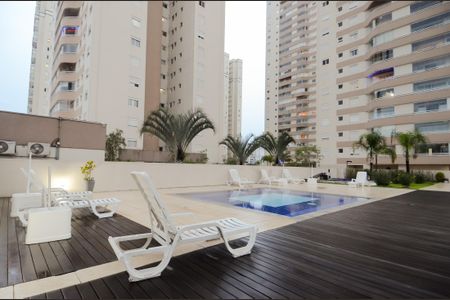 Apartamento para alugar com 115m², 3 quartos e 2 vagas Apartamento para alugar com 115m², 3 quartos e 2 vagasÁrea comum - Piscina